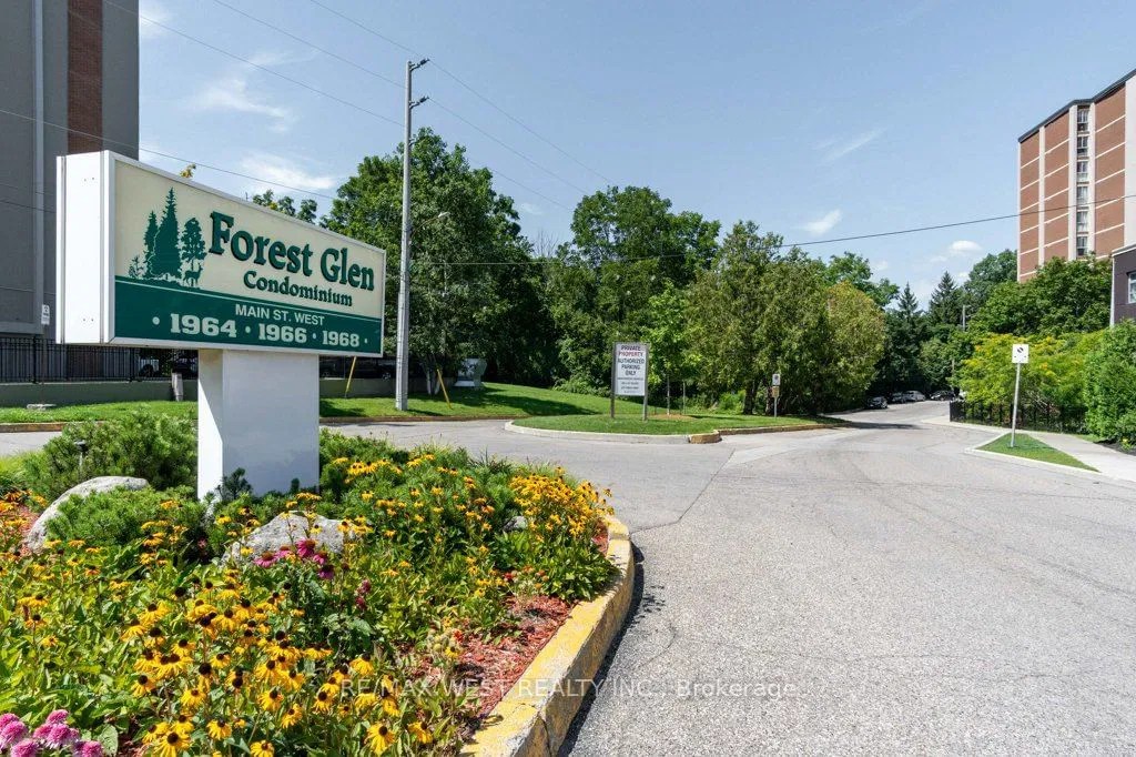 1968 Main St W Forest Glen Condominiums 3 Beds + 1 2 Baths Unit