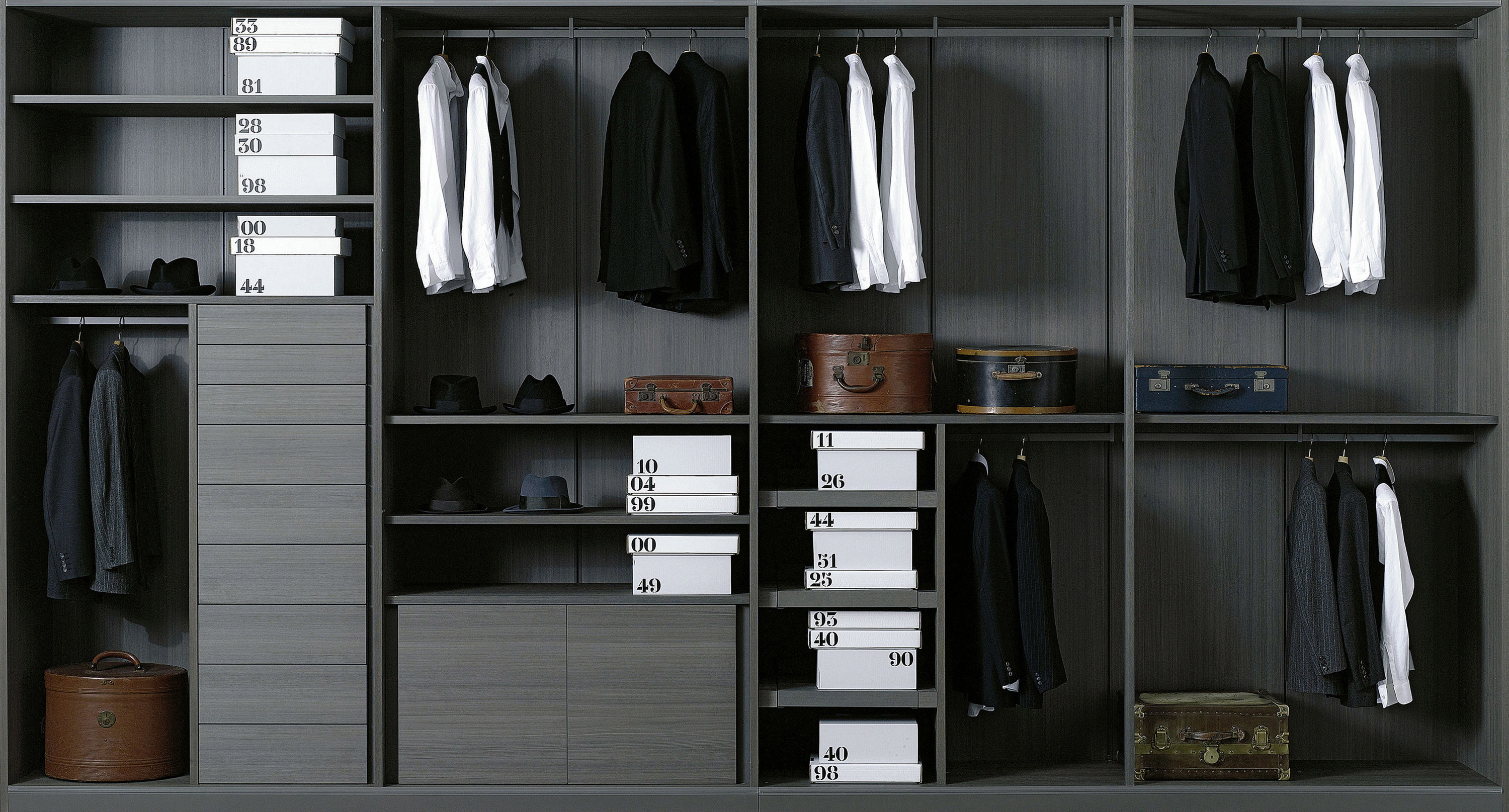 Storage Dressing room by Porro STYLEPARK
