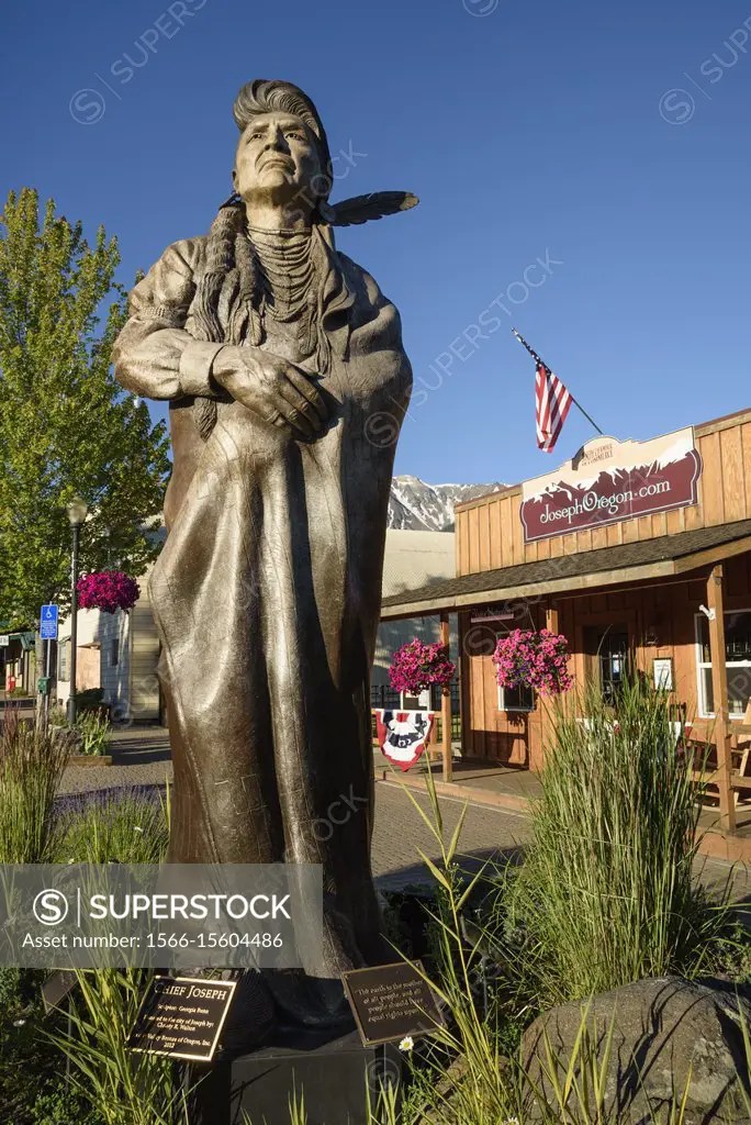 Bronze sculpture of Chief Joseph by Brown in downtown Joseph