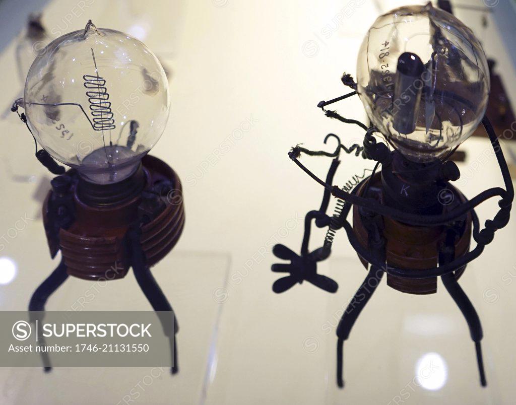 Fleming's Diode Valve 1904. The Fleming valve, also called the Fleming