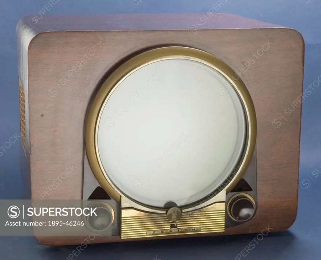A Zenith 14inch ´porthole´ TV set, where the picture completely fills