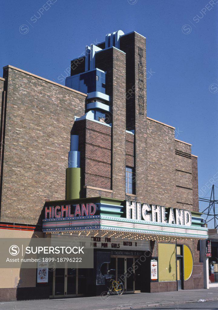 1970s America Highland Theater, St Paul, Minnesota 1976. SuperStock