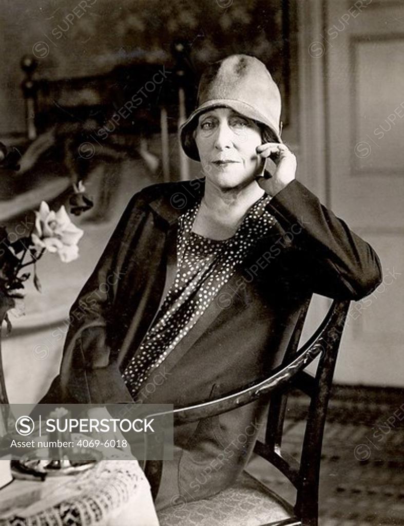 Lily LANGTRY or Lady de Bathe, 18531929, English theatre actress and