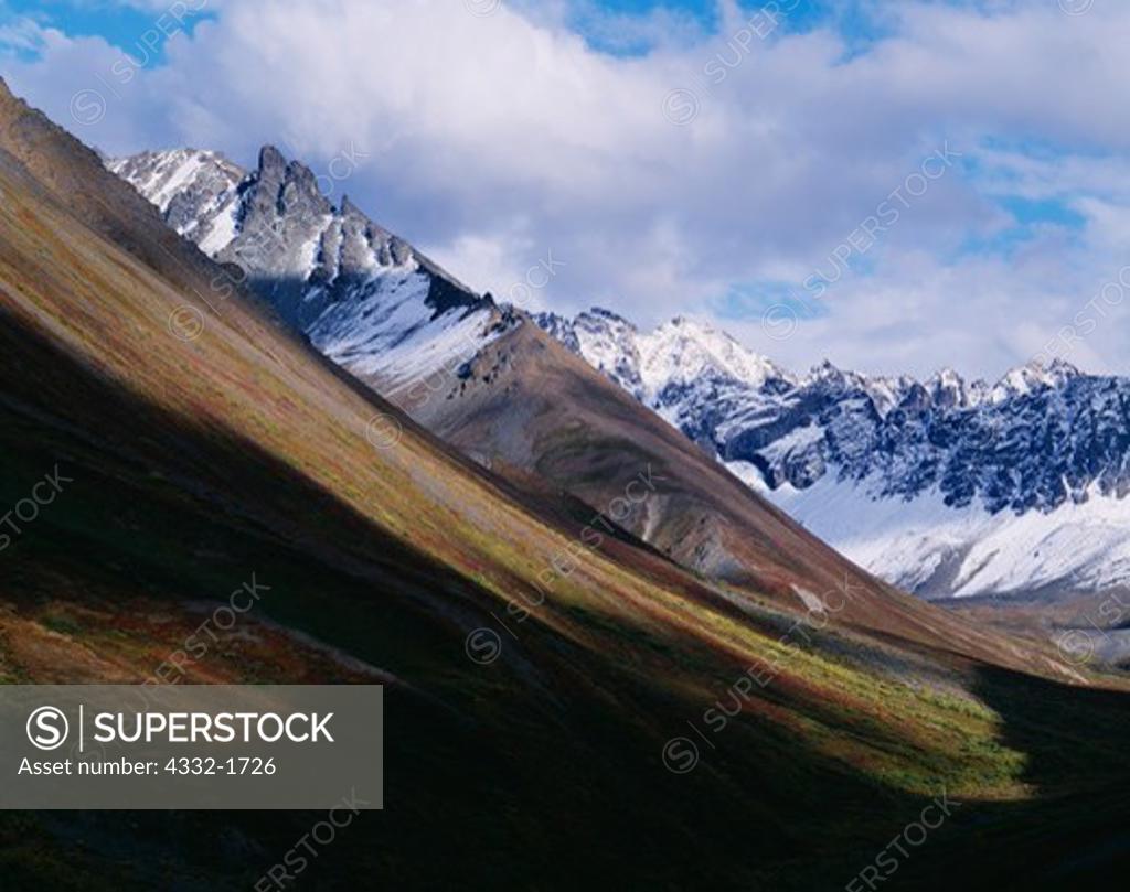 Valley of Hope Creek south of Upper Twin Lake, Alaska Range, Lake Clark National Park, Alaska
