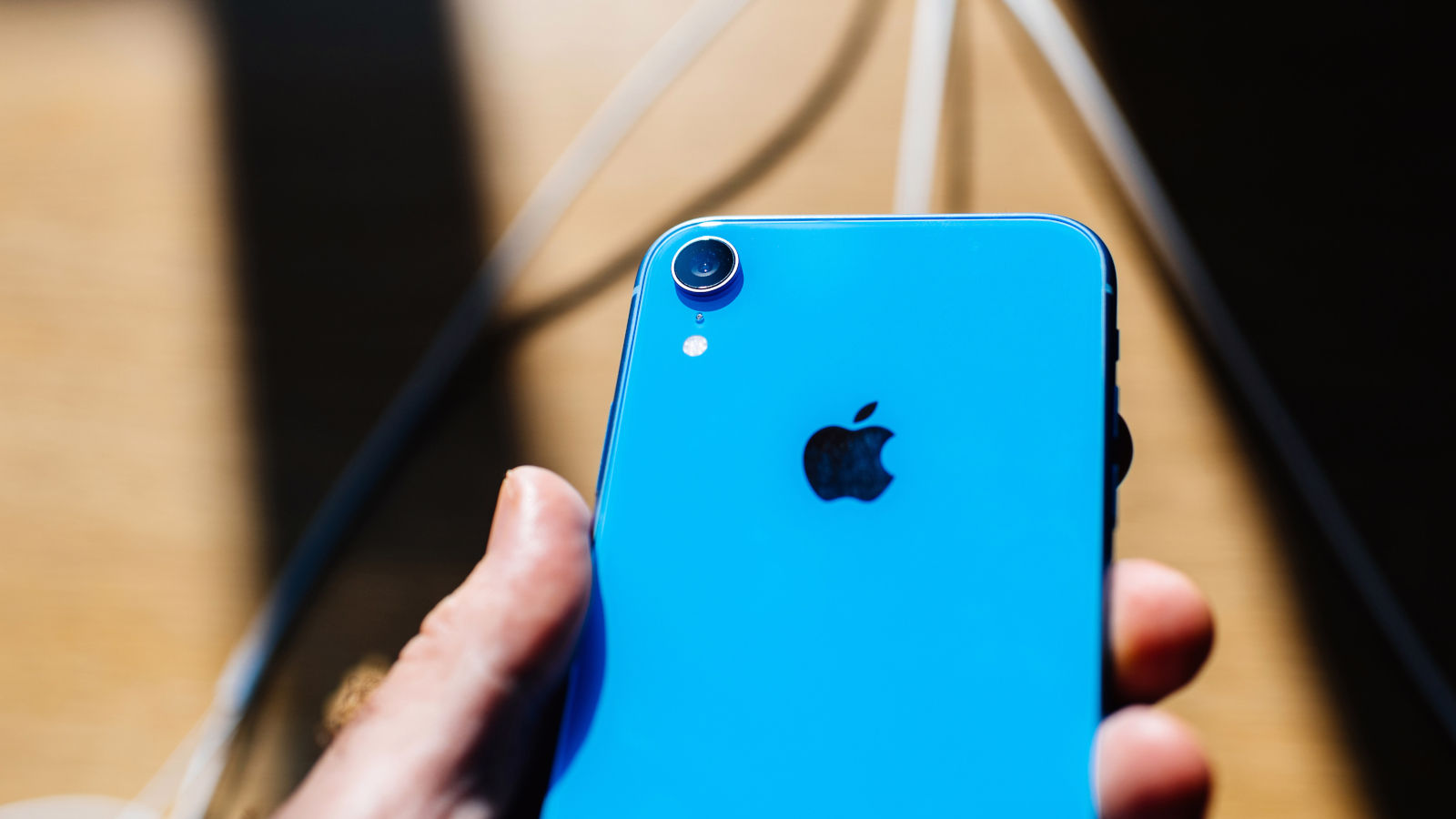 Rumors Claim iPhone SE 3 Is Coming in April 2021 LaptrinhX / News