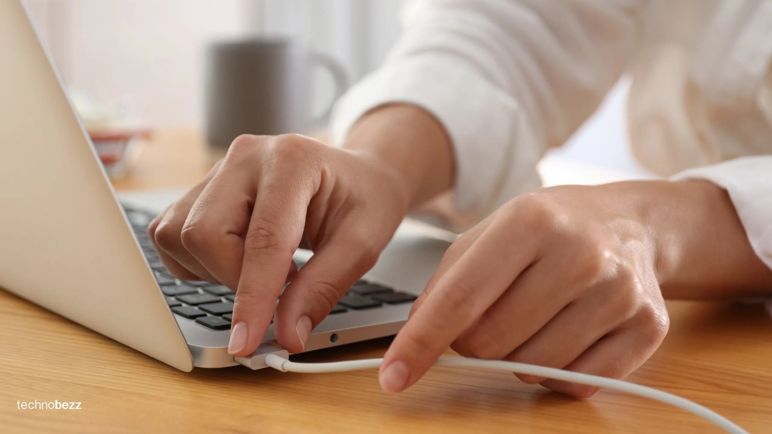 Should You Leave Your Laptop Plugged In All The Time?