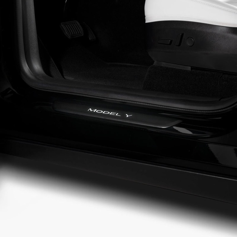 Tesla Model 3/Y Illuminated Door Sills Now Available in Canada, USA