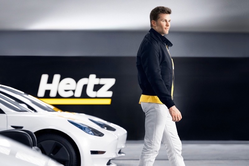 Uber Expands Hertz Tesla Rentals for Drivers to Canada