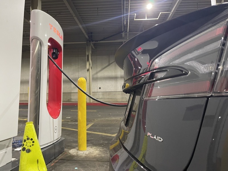 First Public Tesla Supercharger Opens in Hawaii on Oahu