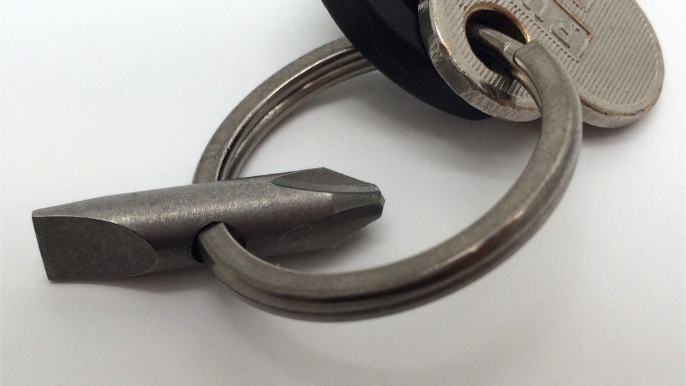 14 Keychain Tools That Save Space For Smarter EDC