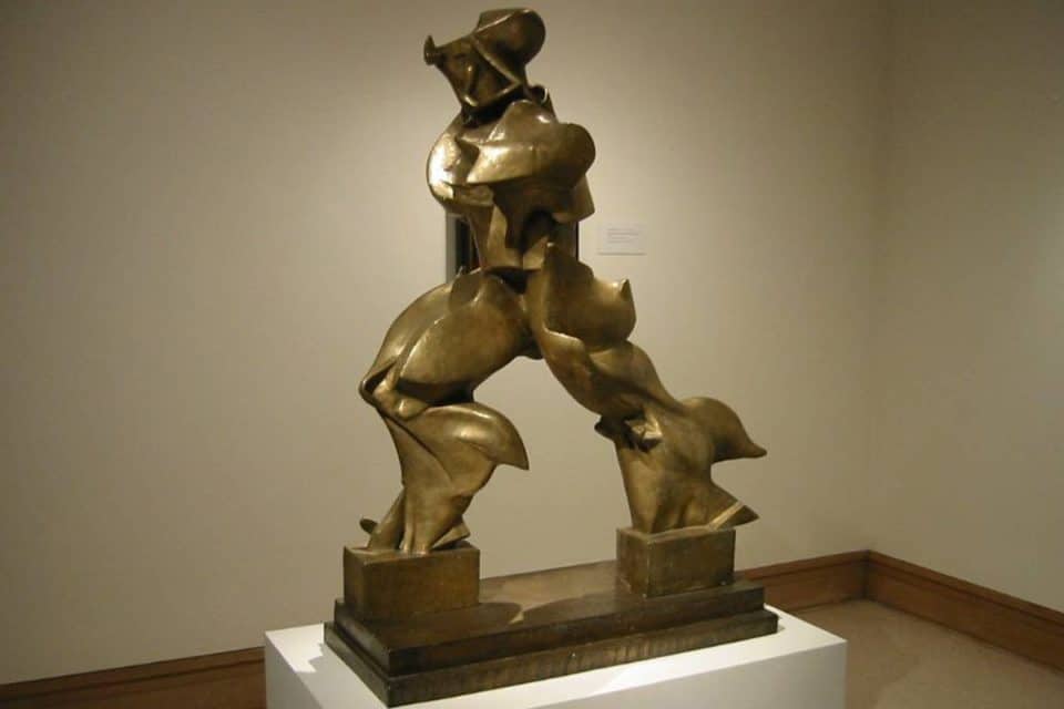 16 Famous Sculptures and Statutes Worth Seeing in Person
