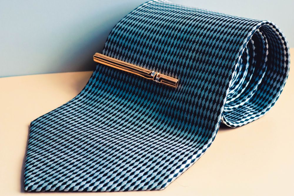 Proper Tie Length A Gentleman's Guide to Tie Etiquette