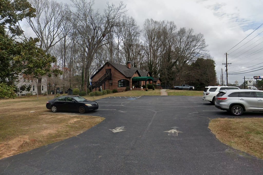 Hamby Road Animal Hospital in Alpharetta, GA Find Paw Pal