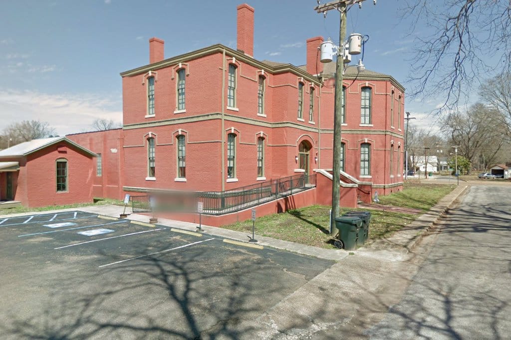 Grenada DPS Driver's License Location in Grenada, MS The County Office