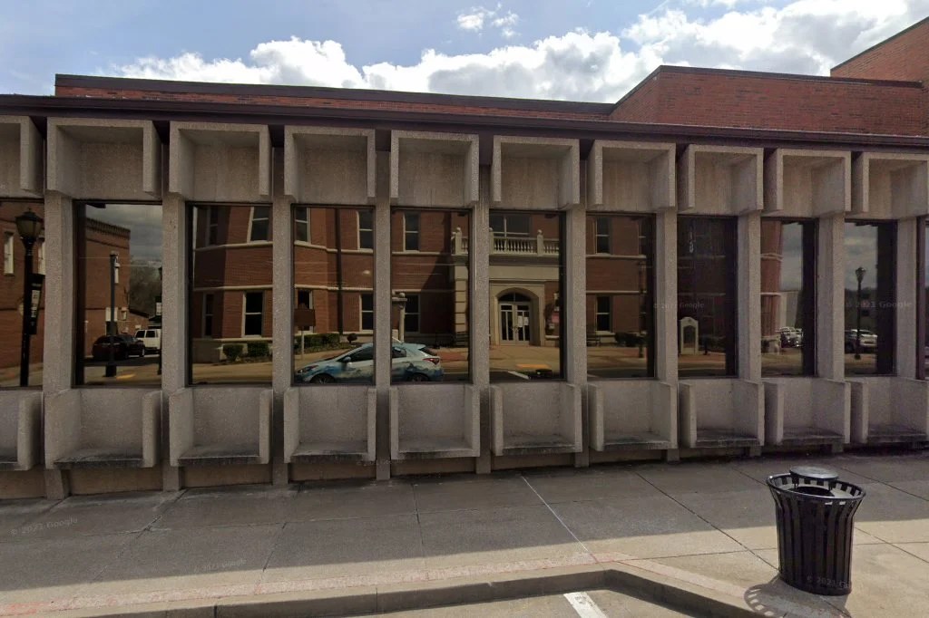 Caldwell County Clerk's Office in Princeton, KY The County Office