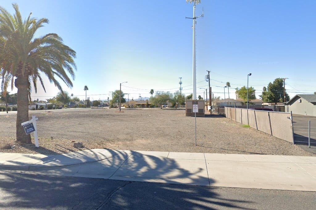 Where Wolves Rescue in Surprise, AZ The County Office