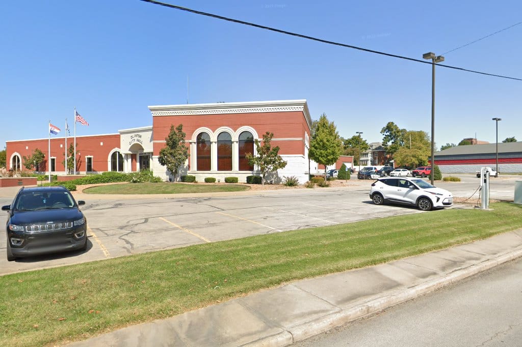 Animal Shelters in Clinton, MO Find Paw Pal