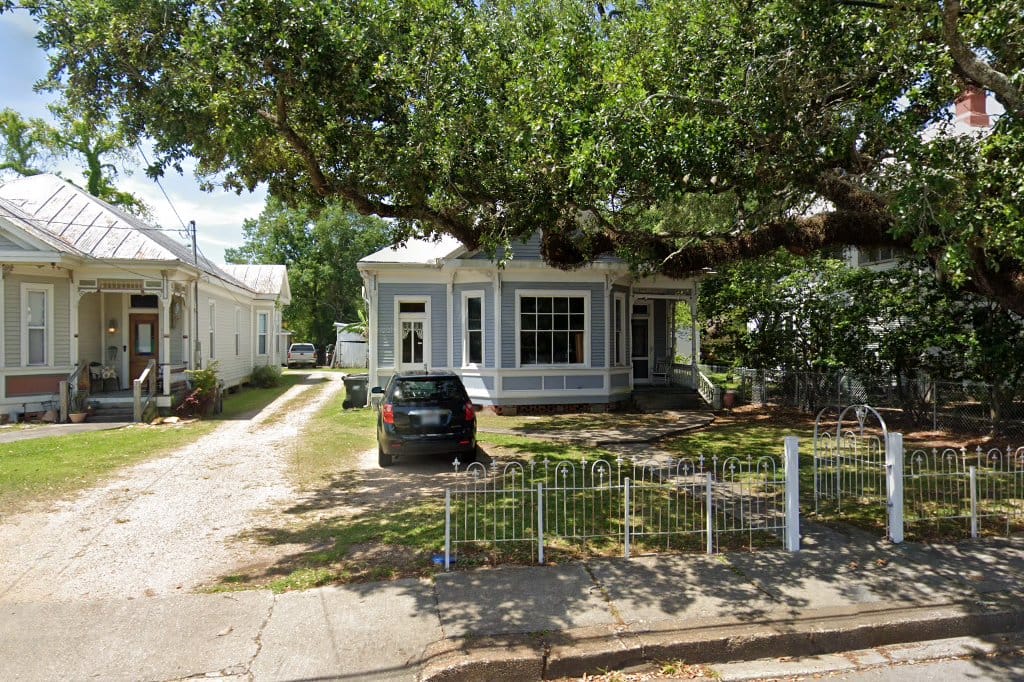 Pet Shelters in New Iberia, LA Find Paw Pal