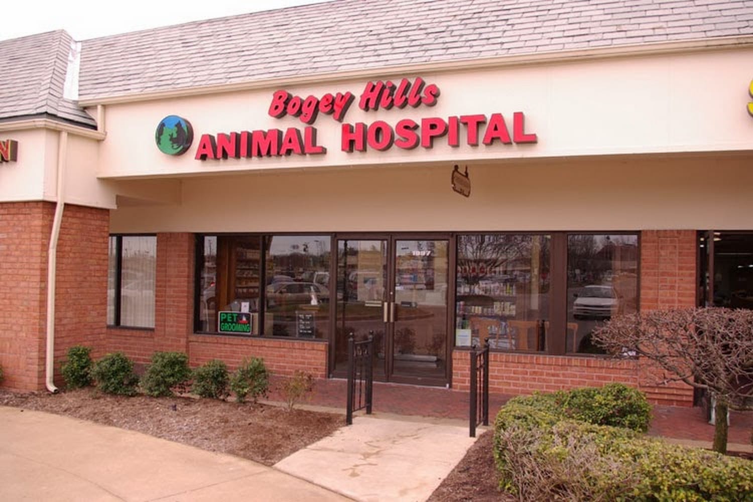 Animal Hospital in St. Charles, MO The County Office