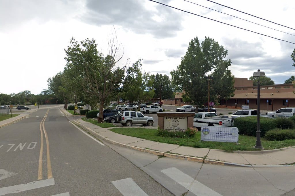 Four Corners Animal League in Taos, NM Find Paw Pal