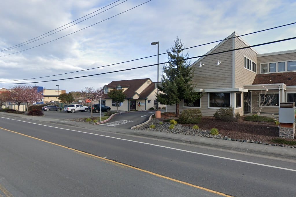 Redwood Animal Hospital in McKinleyville, CA Find Paw Pal