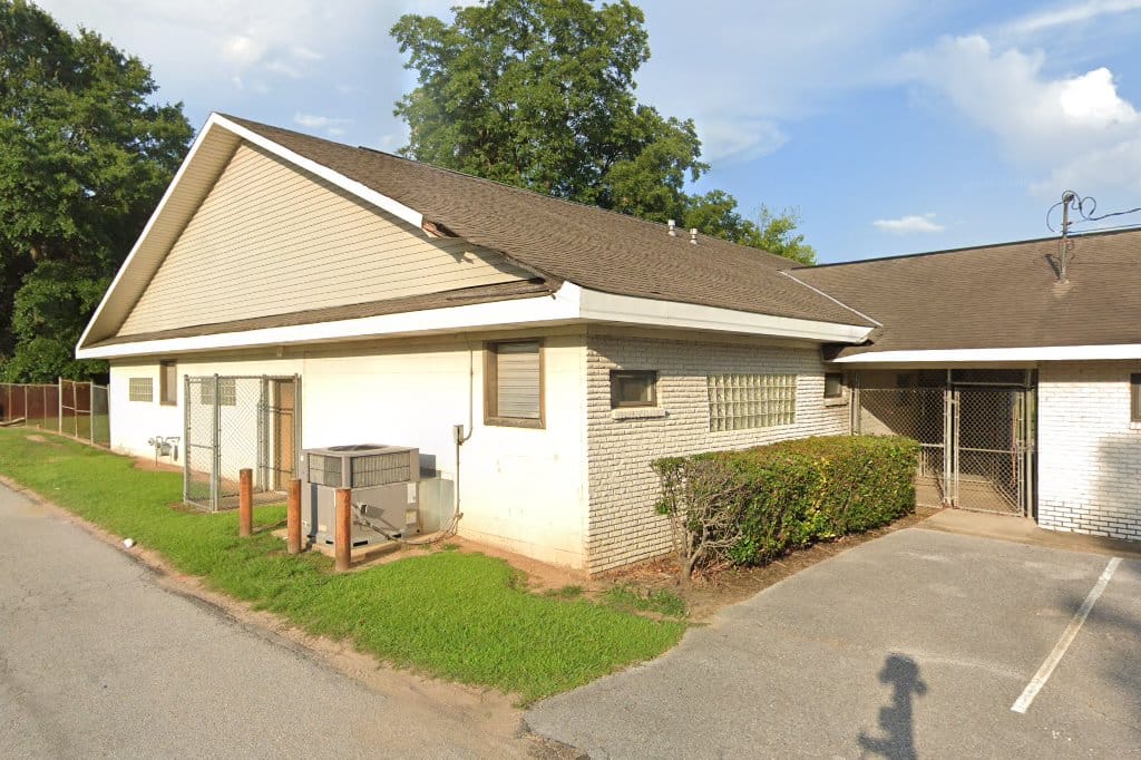 Animal Hospital in Tuscaloosa, AL The County Office