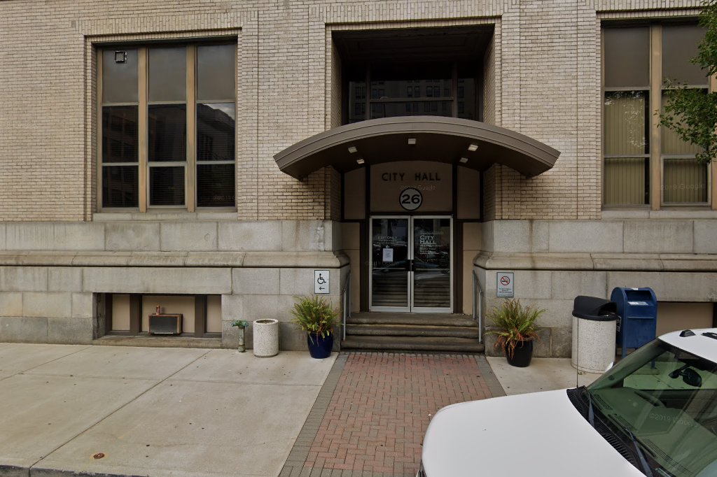 Mahoning Common Pleas Court in Youngstown, OH The County Office