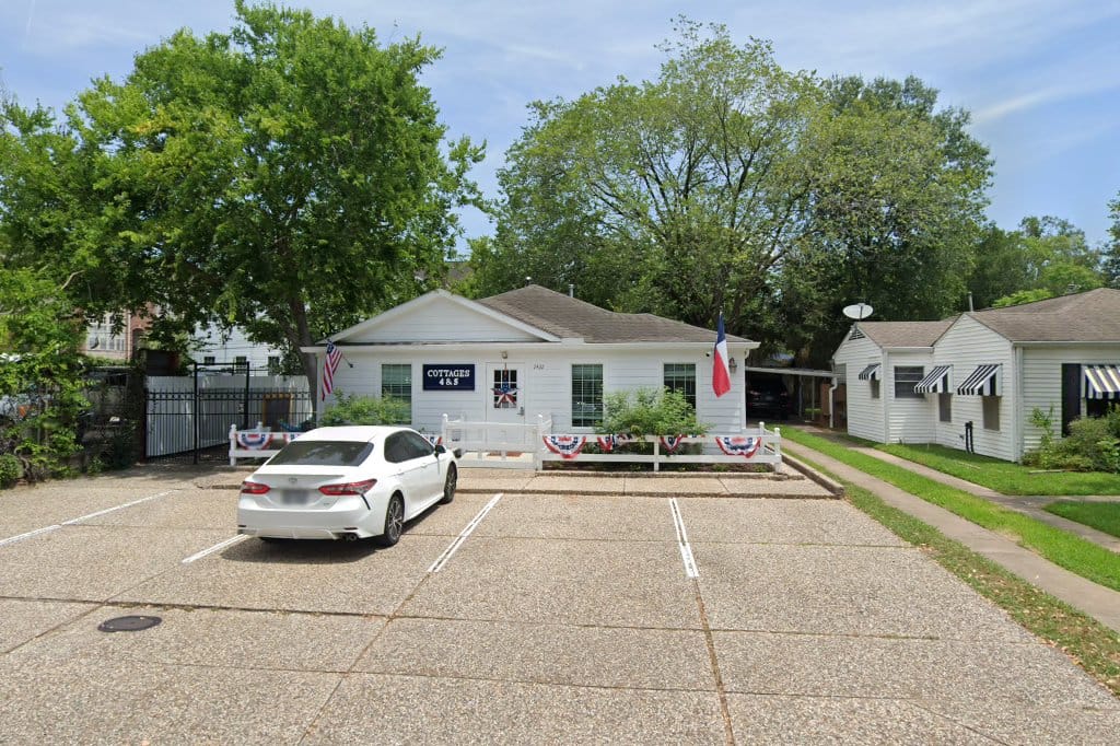 Animal Hospital in Houston, TX The County Office