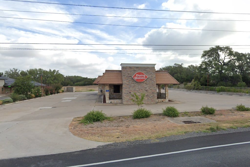 Pet Shelters in Dripping Springs, TX Find Paw Pal