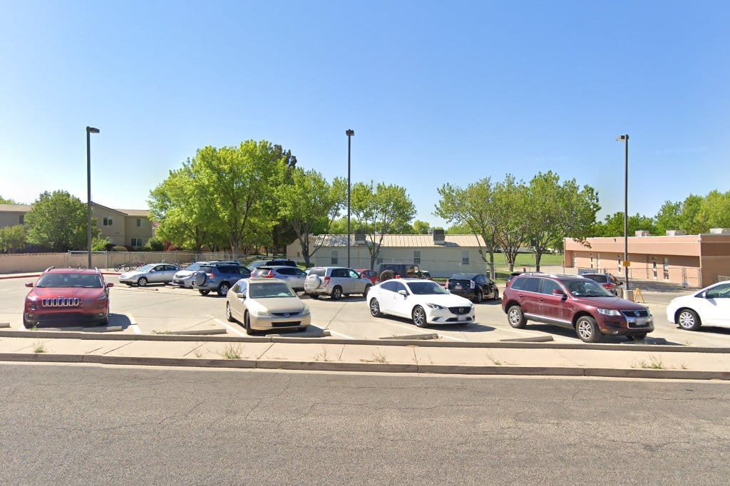 Sunset Elementary School in St. UT The County Office