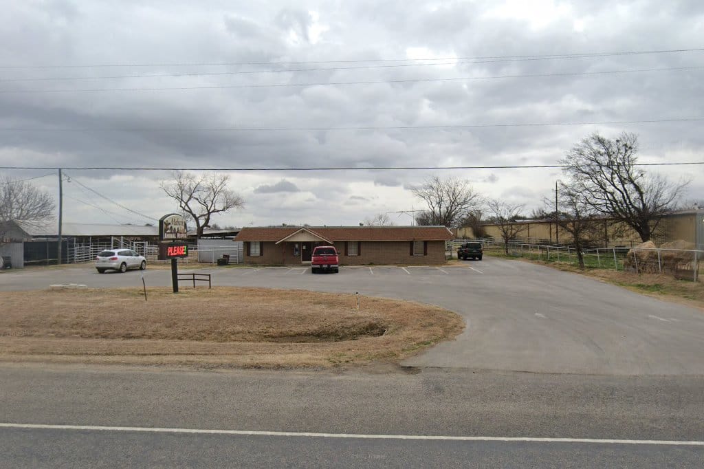 Henderson County Veterinary Hospital in Athens, TX The County Office