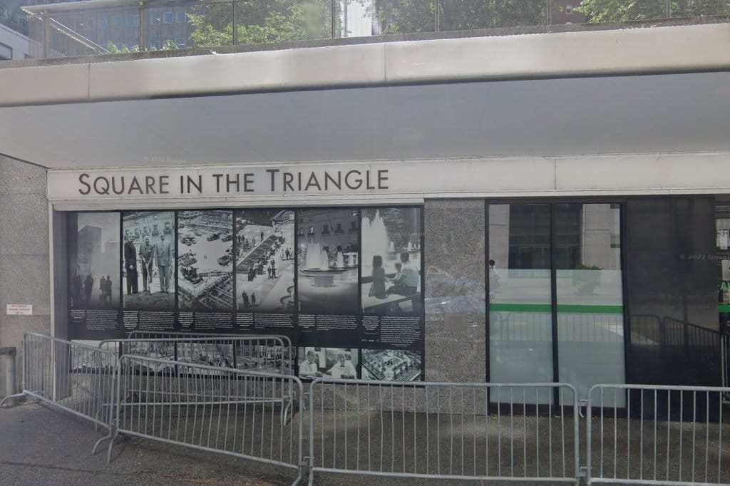 Pittsburgh PennDOT Photo License Center in Pittsburgh, PA The County