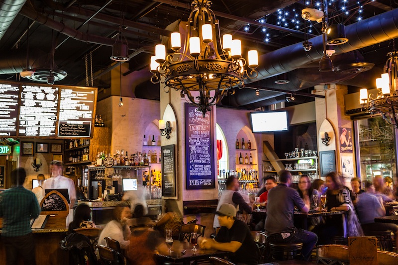 The 10 Best Bars In Long Beach, Los Angeles