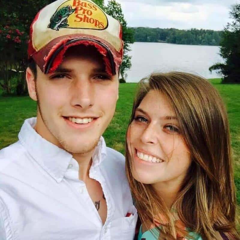 Just Minutes Into Their Wedding Ceremony, Bride Finds A Secret The Groom Didn't Want Her To Know