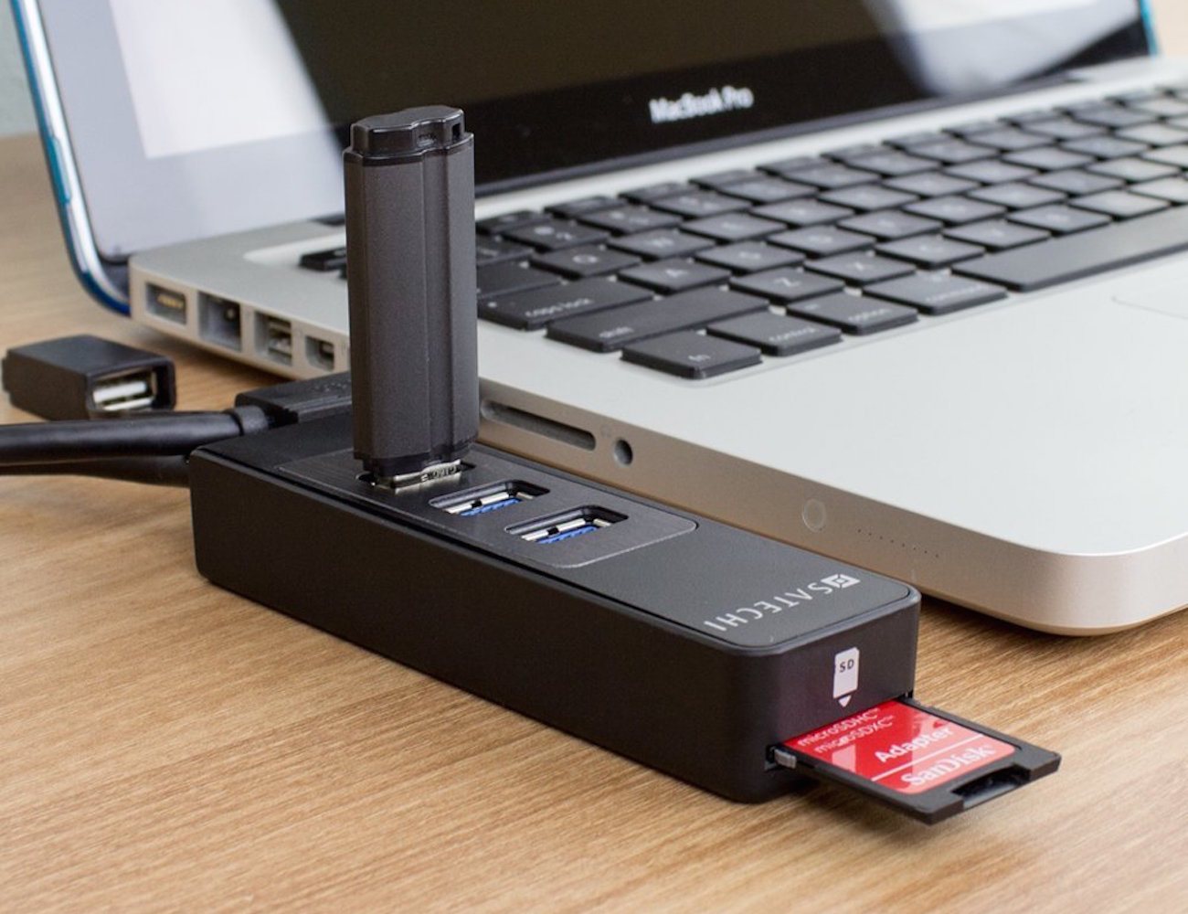 3 Port OTG USB 3.0 Hub and SD Card Reader by Satechi » Gadget Flow