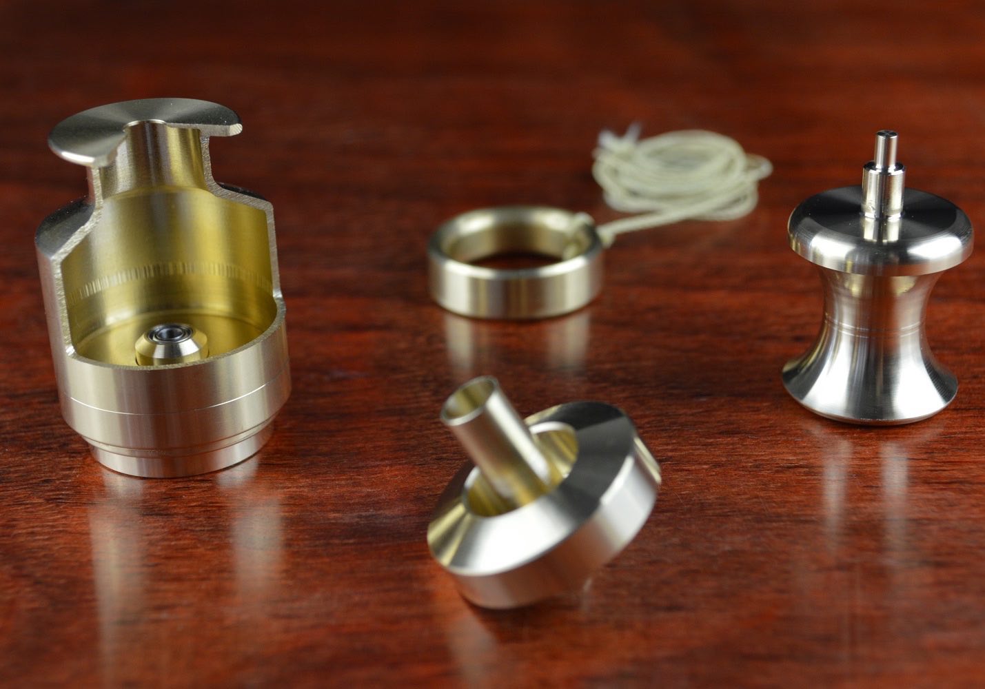 Momentum - World's Fastest Hybrid Spinning Top Gyroscope Review » The