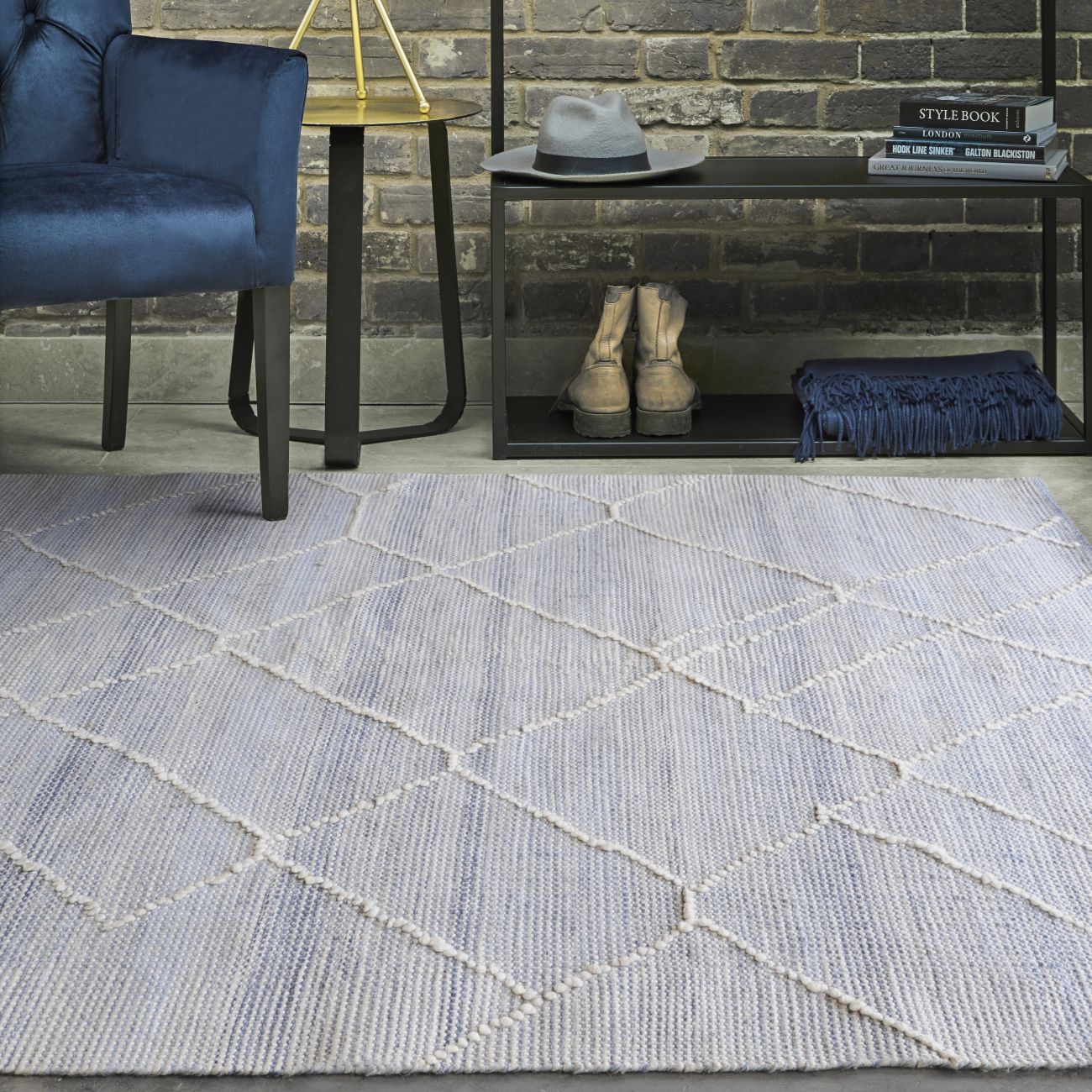 Parisot Hand Woven Pit Loom Blue & Ivory Pattern 160x230cm Pet Yarn Rug