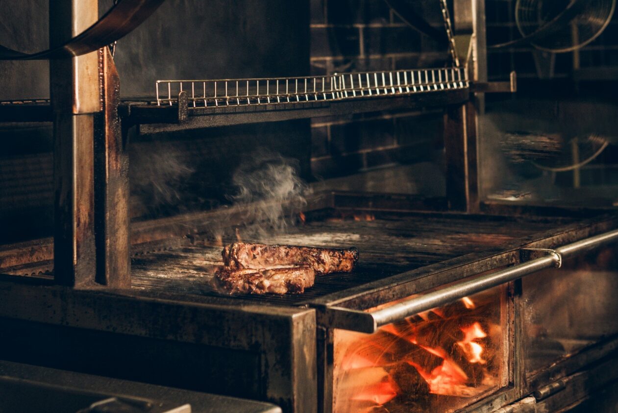 Boxcar Bar & Grill MeatLovers' Haven in the Heart of Marylebone