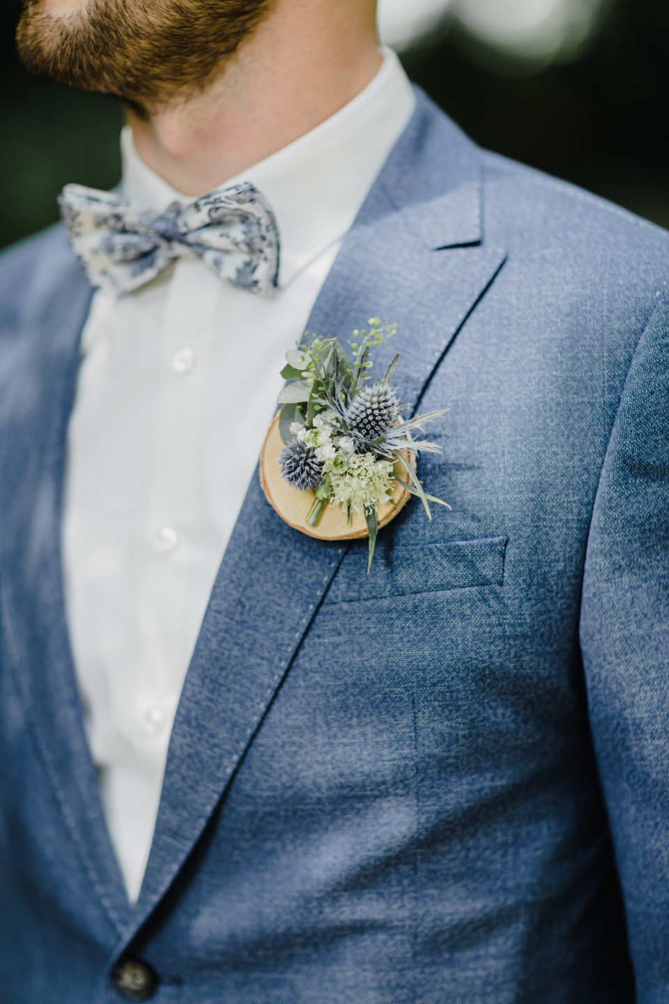 Anstecker Hochzeit Wie trägt man sie? ThePerfectWedding.de