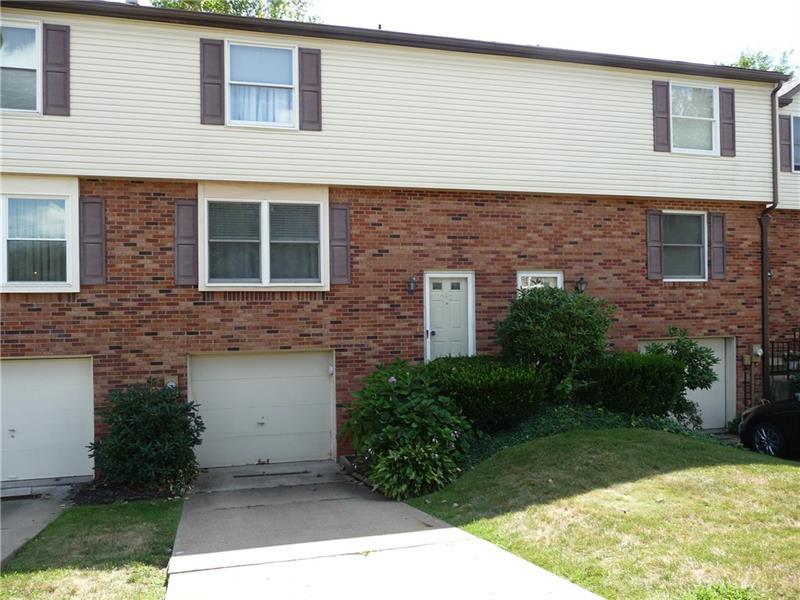 212 Parkridge Lane, MoonCrescent Twp, PA 15108 MoonCrescent Twp