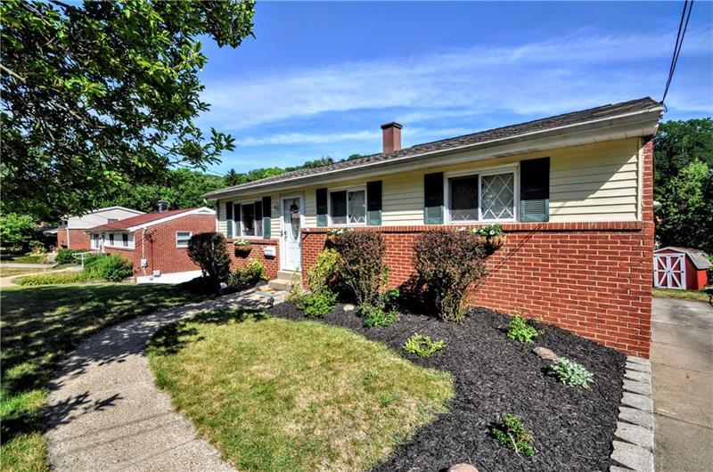 435 Temona Drive, Pittsburgh (Pleasant Hills), PA 15236 Pleasant Hills Real Estate