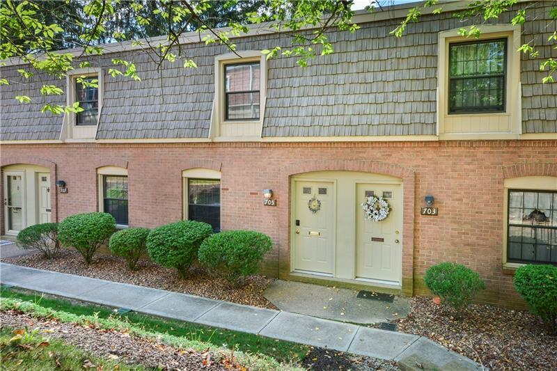 705 Pennsbury Blvd., Pennsbury, PA 15108 Pennsbury Real Estate