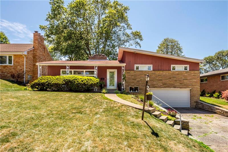 141 Elatan Drive, Pittsburgh (Mt. Lebanon), PA 15243 Mt. Lebanon Real