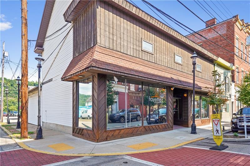 122 S Second Avenue, Elizabeth Twp Elizabeth Boro, PA 15037