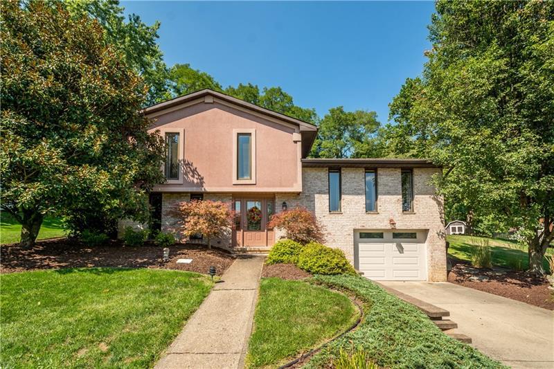 31 FARMCREST DRIVE, Cecil Twp, PA 15321 Cecil Twp Real Estate