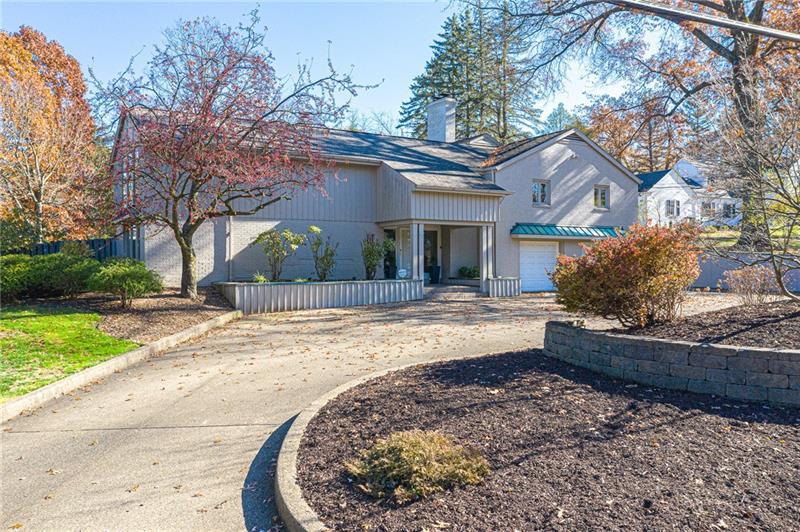 204 Buckingham Road, Pittsburgh (Fox Chapel), PA 15215 Fox Chapel