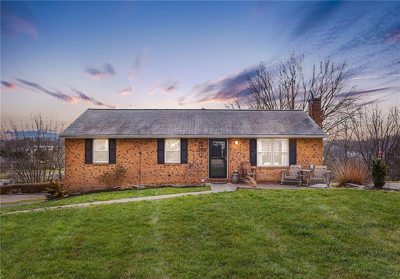 30 Meadowcrest Dr, Cecil Twp, PA 15321 Cecil Twp Real Estate