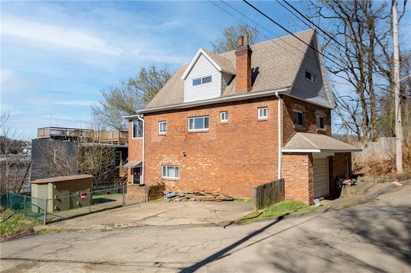 6026 Sawyer Street, Pittsburgh (Lawrenceville), PA 15201