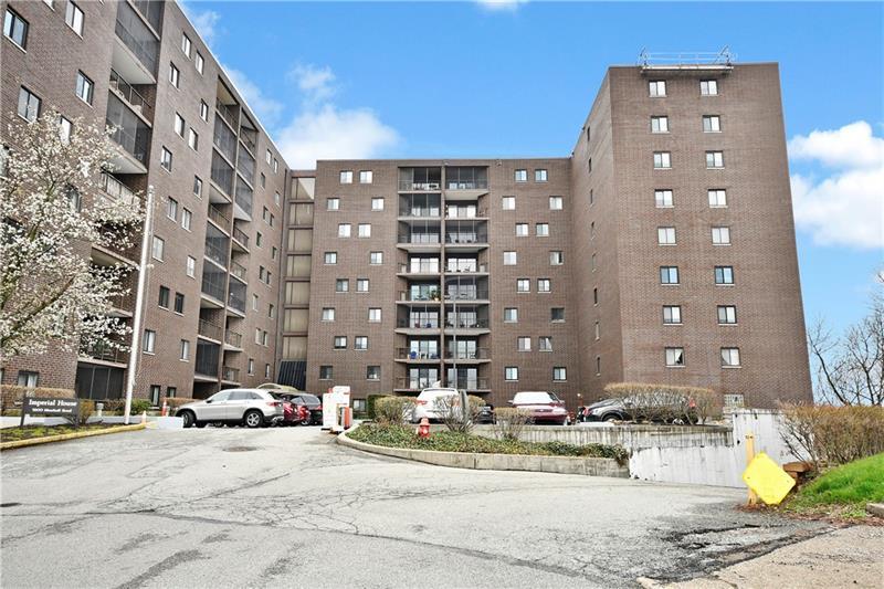 5600 Munhall Road 711, Pittsburgh (Squirrel Hill), PA 15217 Squirrel