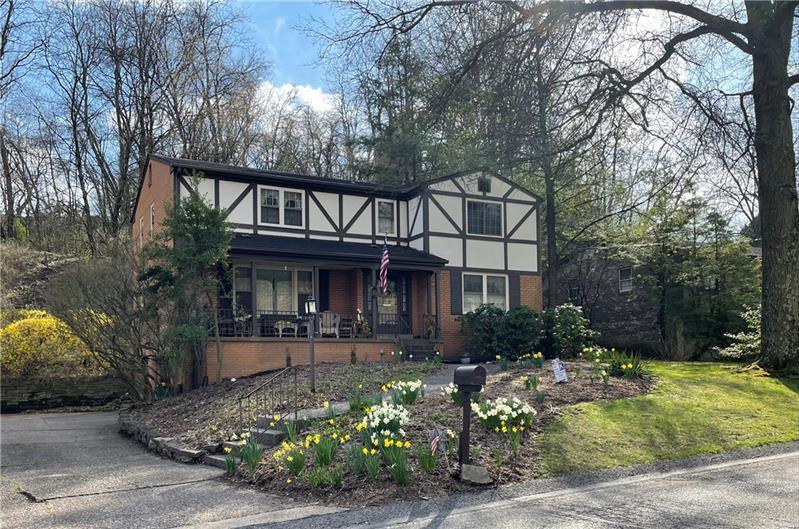 157 Thornberry Dr, Pittsburgh (Churchill Boro), PA 15235 Churchill